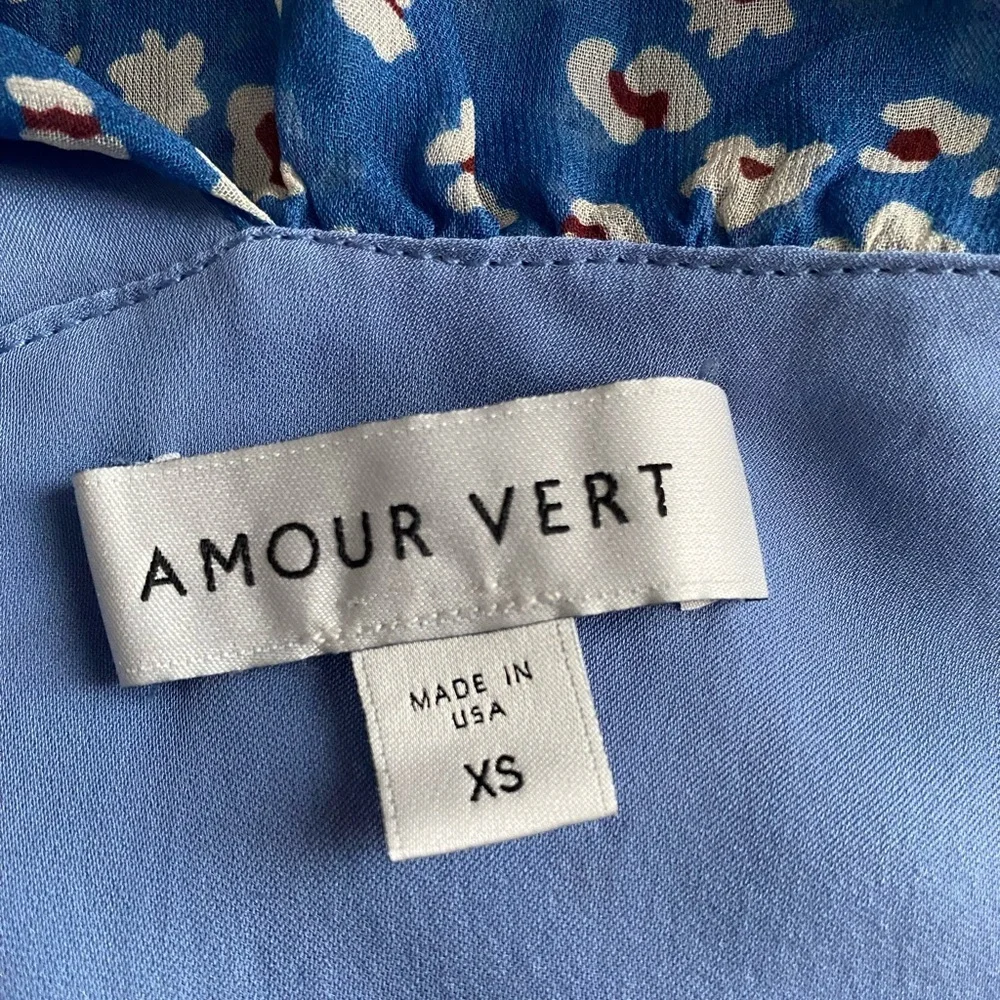 Amour Vert Women’s XS Blue Floral Ruffled Tiered Sleeveless Midi Silk Dress - Picture 9 of 10